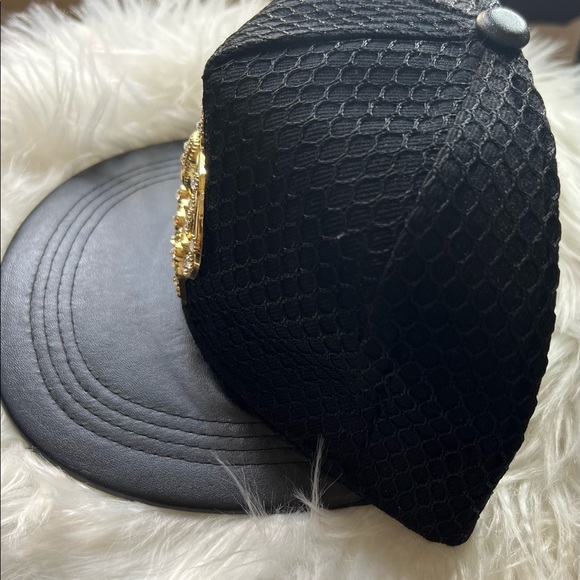 Crown SnapBack (Black) - Picture 2 of 3